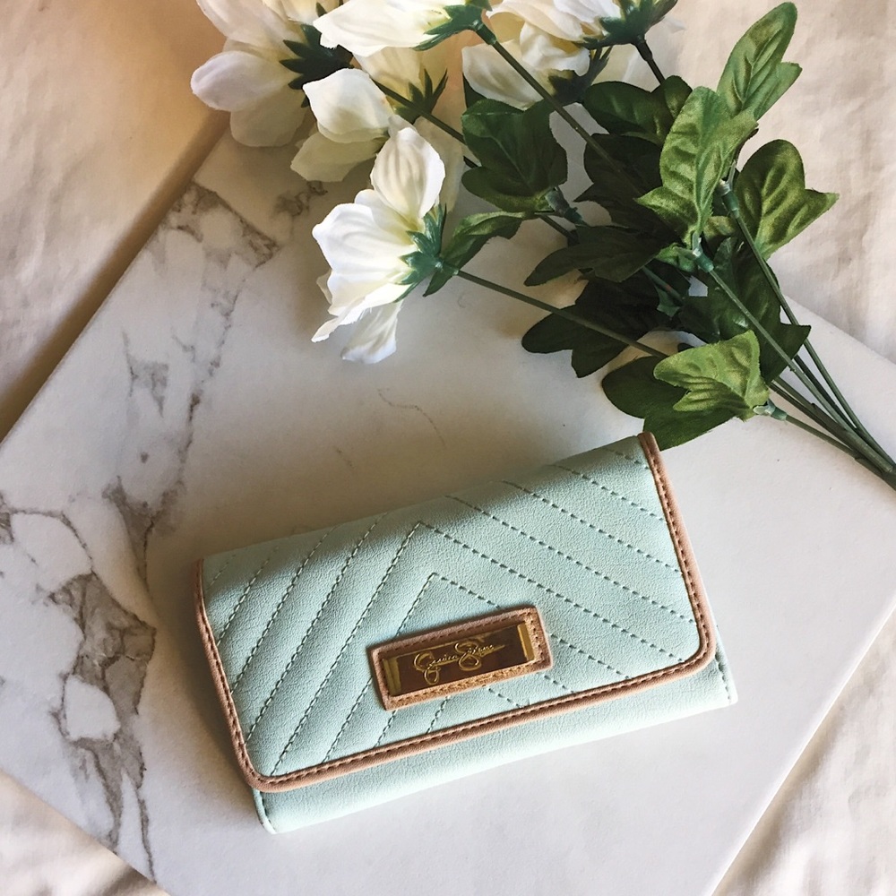 ❗️FLASH SALE❗️Jessica Simpson Wallet